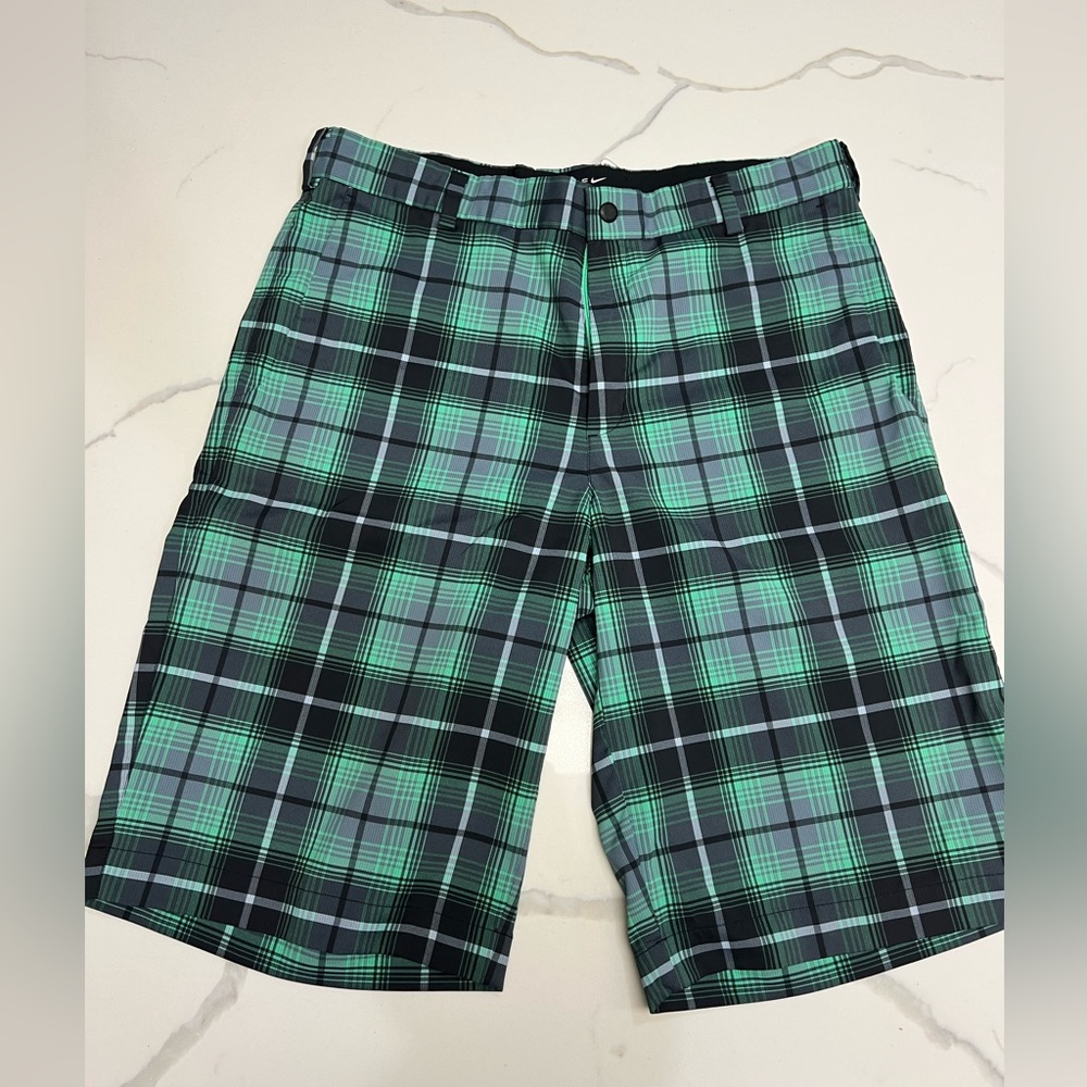 Nike golf shorts